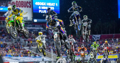 The 450SX start at Tampa AMA Supercross | Credit: Jeff Kardas